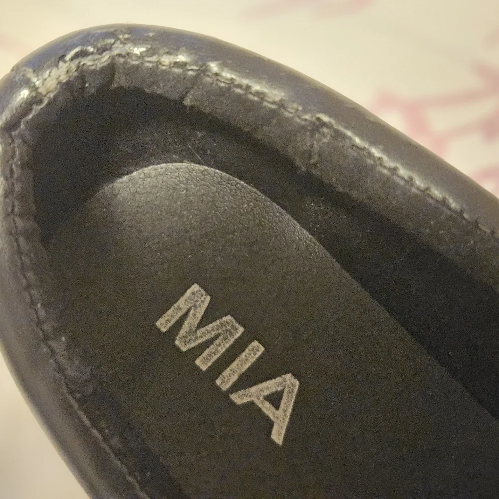 Mia Ruffle Runners - Picture 4 of 6